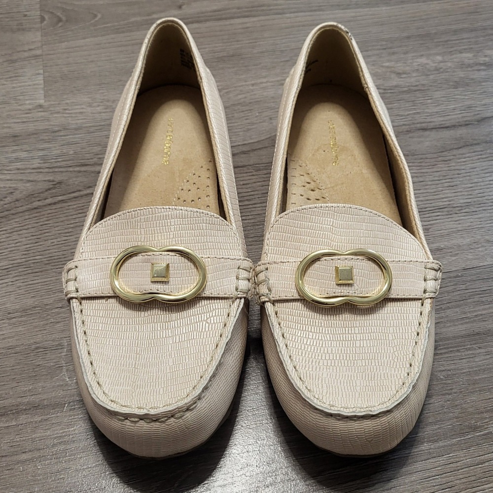 Liz Claiborne Cream Loafers with Gold Accent